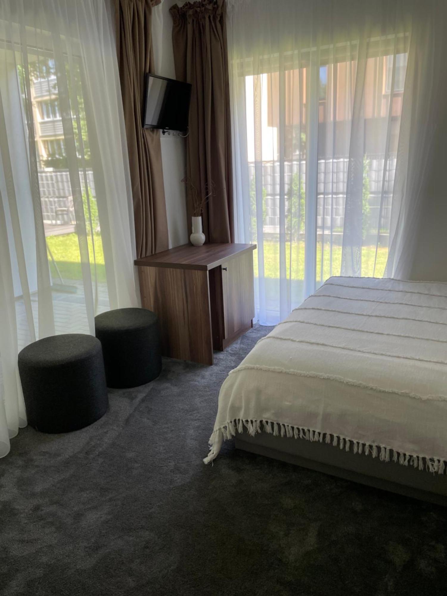 Izabeles Apartamentai Паланга Экстерьер фото